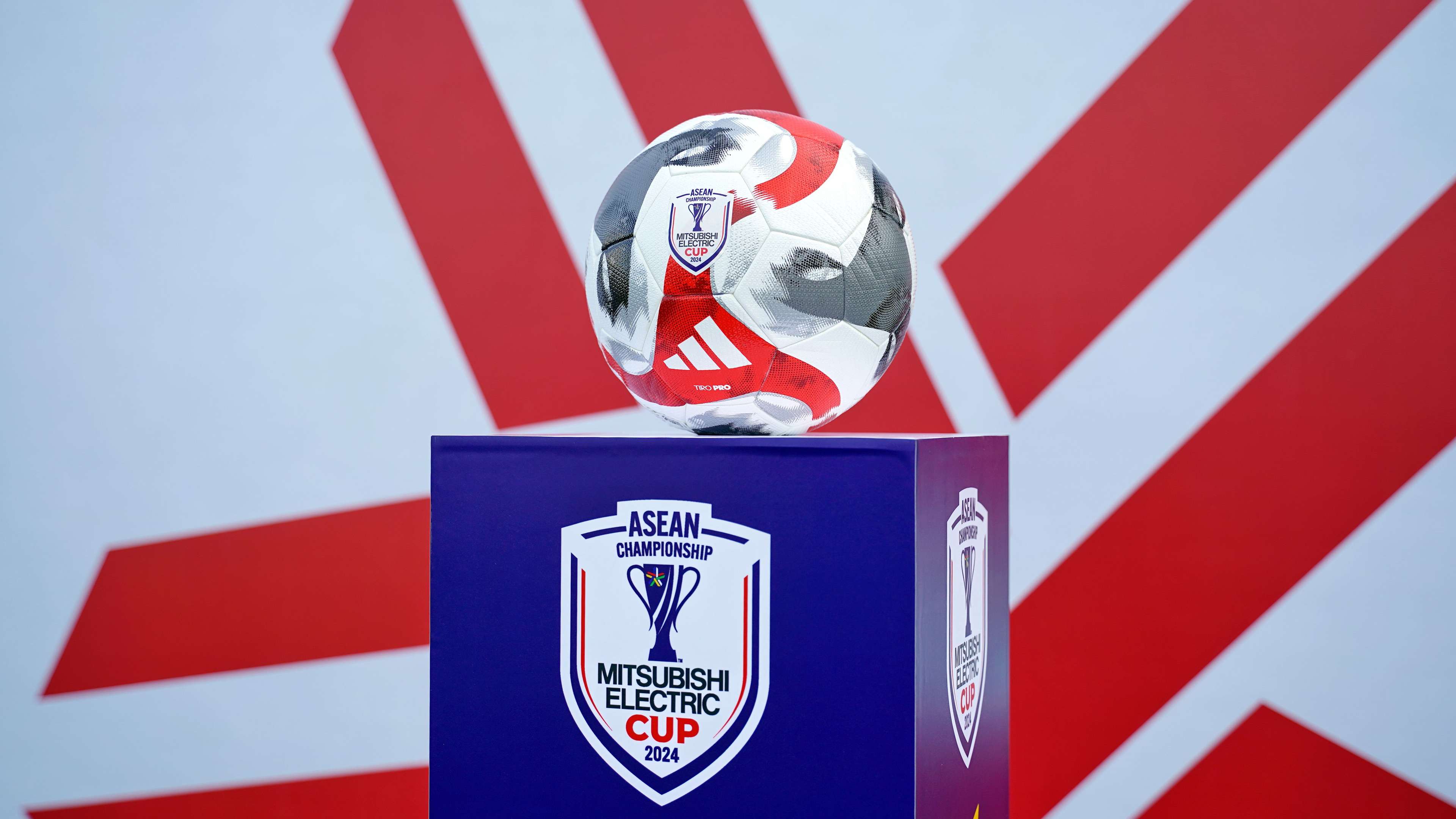 这样FUN的五人制足球丨无钉足球鞋新体验