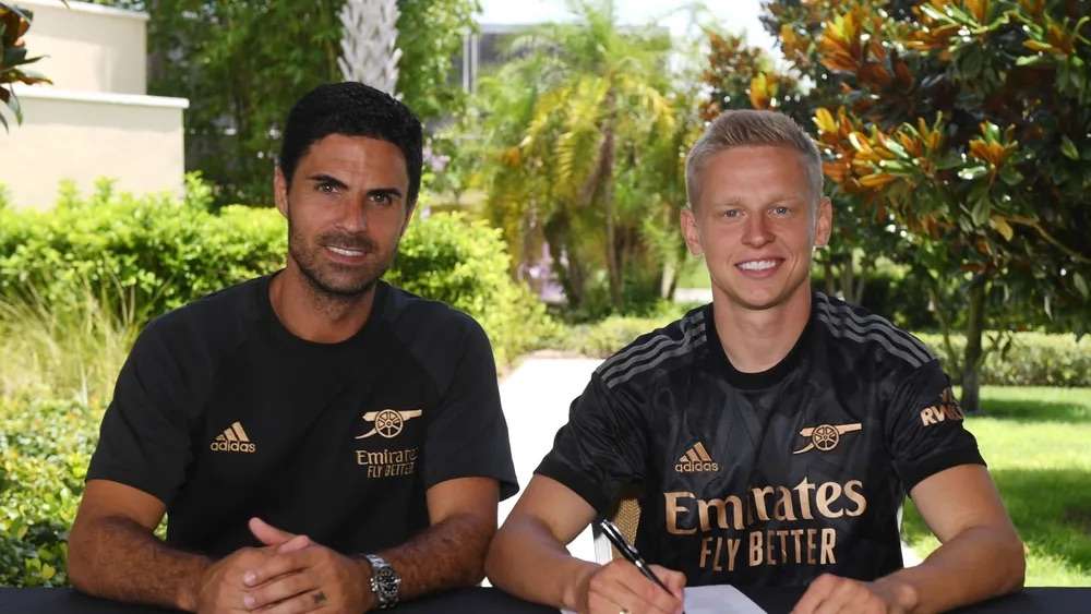 甚至还扭伤 甚至还扭伤